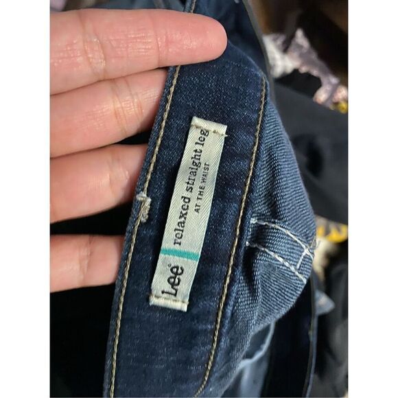 Lee Dark Wash Relaxed Straight Leg Pants Size 16 Long - Picture 7 of 8